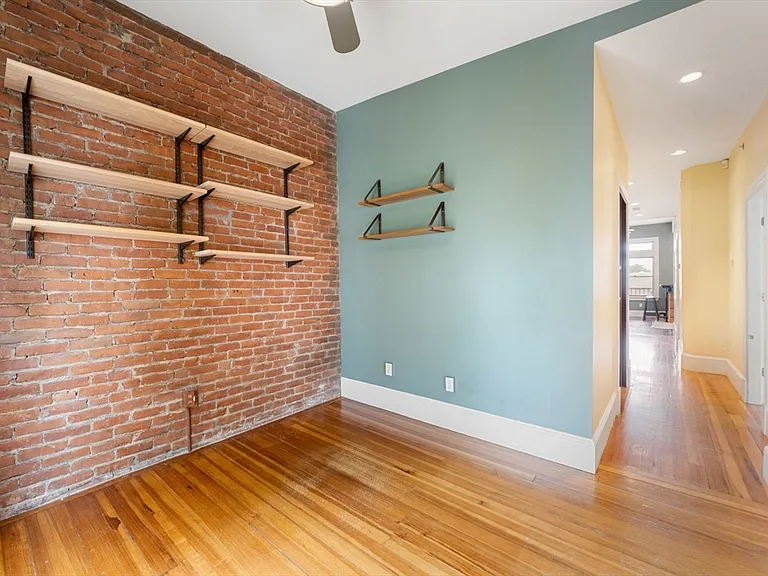 118 Perkins St #3 — Photo 16