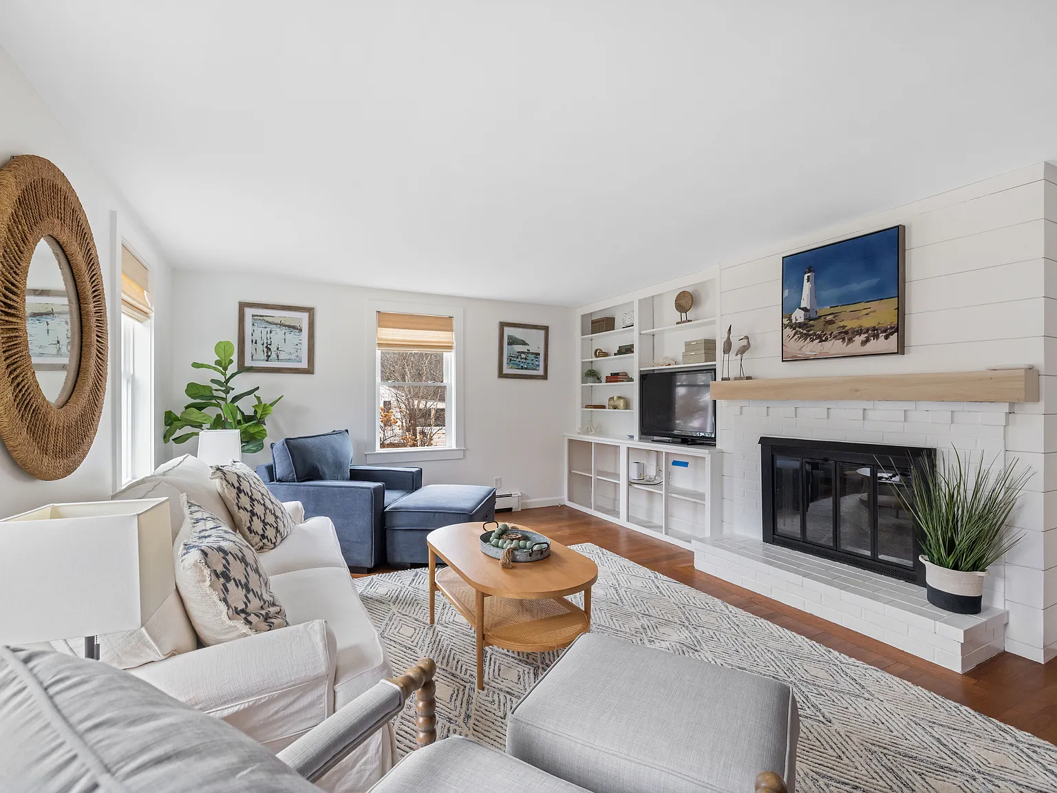 2 bed, 1092 sqft, $2,300 — Photo 3