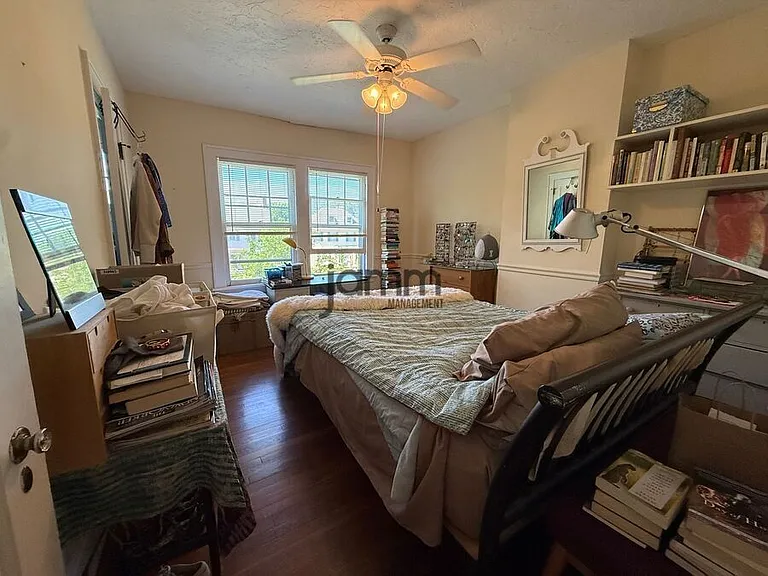 2425 Demington Dr — Photo 16