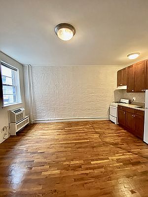 3rd image of 115 4th Pl APT 3A