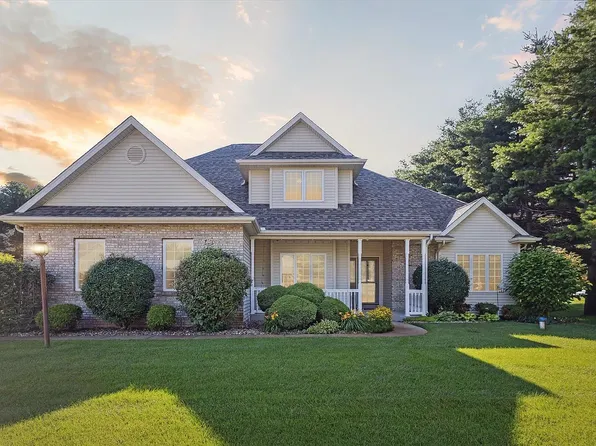 51804 Ridgetop Dr, Granger, IN 46530