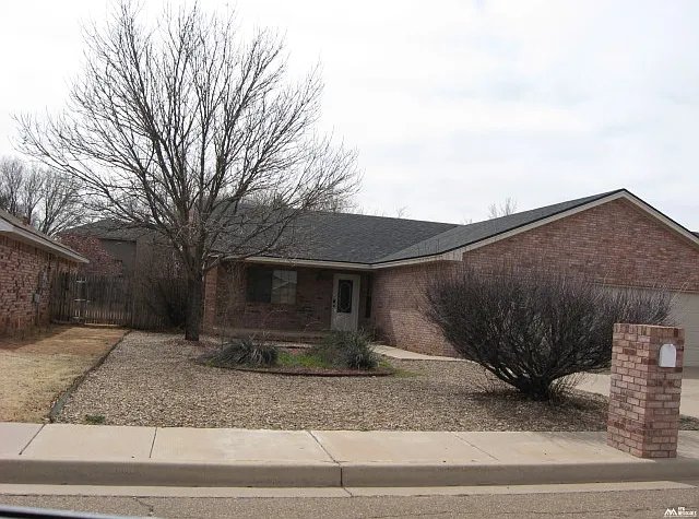 3705 Benjamin Davis Dr — Photo 1