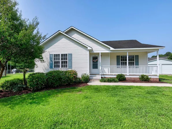 104 Stoney Creek Cir, Smithfield, NC 27577