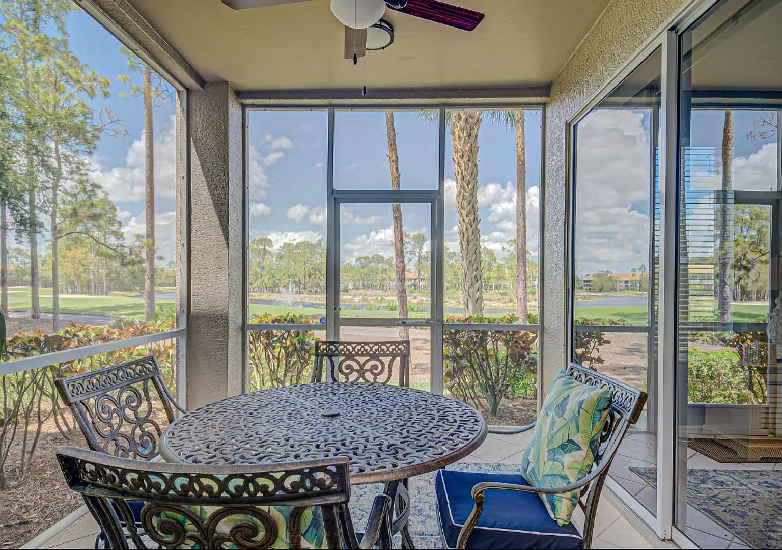 ** Golf Enthusiasts? ** Prestigious Vanderbilt Country Club ** Stunning 2 Bed-2 Bath Plus Den Hom... — Photo 1