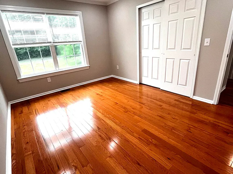 8 Buford Ct — Photo 31