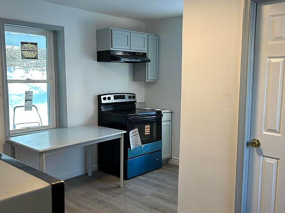 2nd image of 32 Middleburg Rd