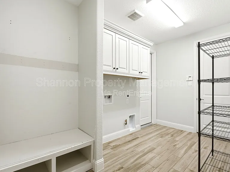 5818 Fairway Shores Ln — Photo 25