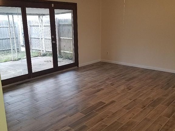 5th image of 1753 Kaiser Dr