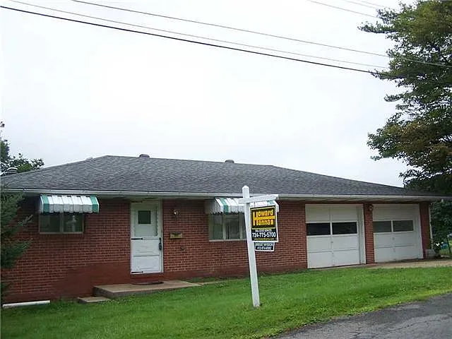 194 Spruce St photo 1