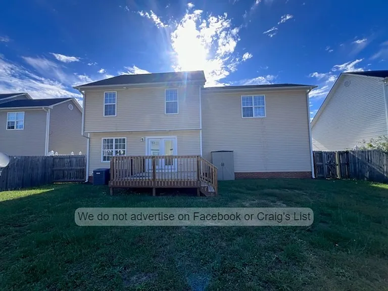 1745 Cherry Point Dr — Photo 16