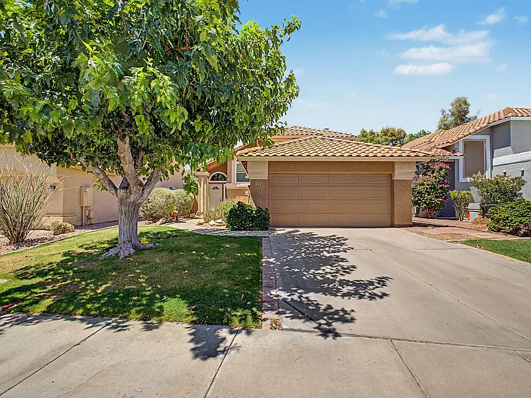 842 W Sun Coast Dr — Photo 1