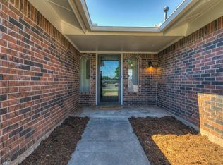 816 N Holly Hill Rd, Edmond, OK 73003