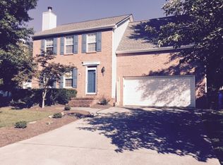 2756 Elston Brae Dr, Powell, TN 37849