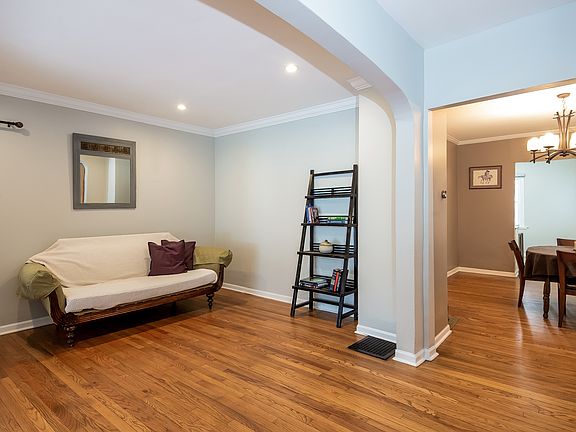 5th image of 622 S Cuyler Ave