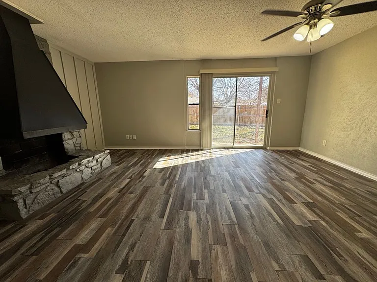 6329 Walraven Cir #6329 — Photo 12