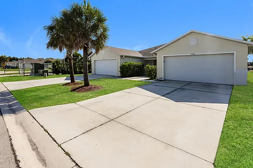 9010 Aegean Cir Photo 1