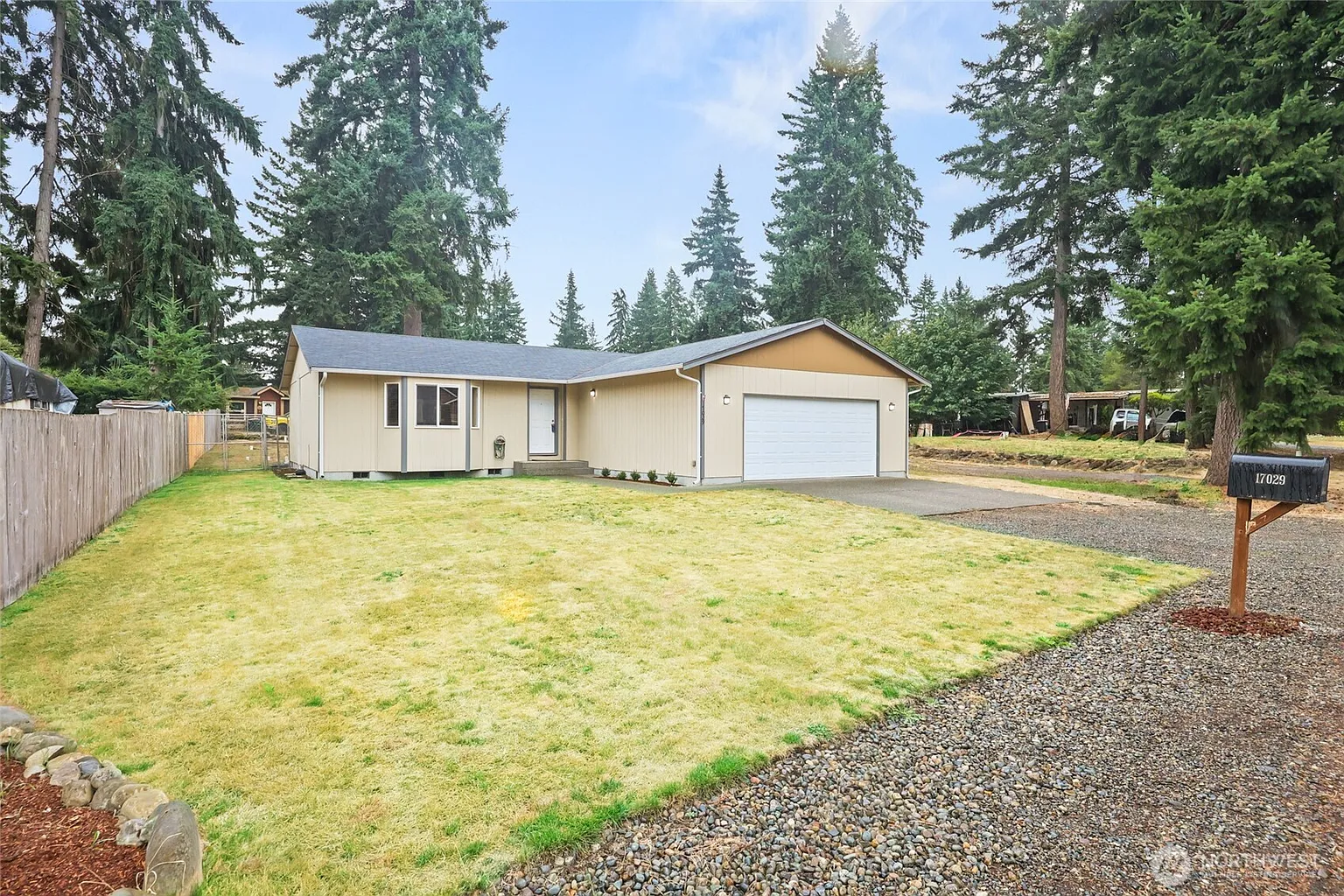 17029 Linden Court SE photo 1