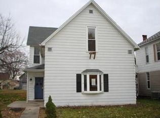 118 N Madison St, Converse, IN 46919