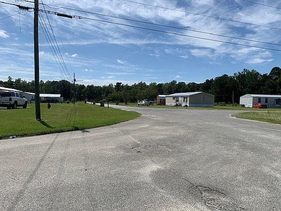 2nd image of 1000 Pleasantdale Cir