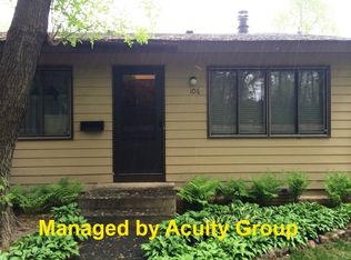 106 W Eagle Lake Dr, Maple Grove, MN 55369