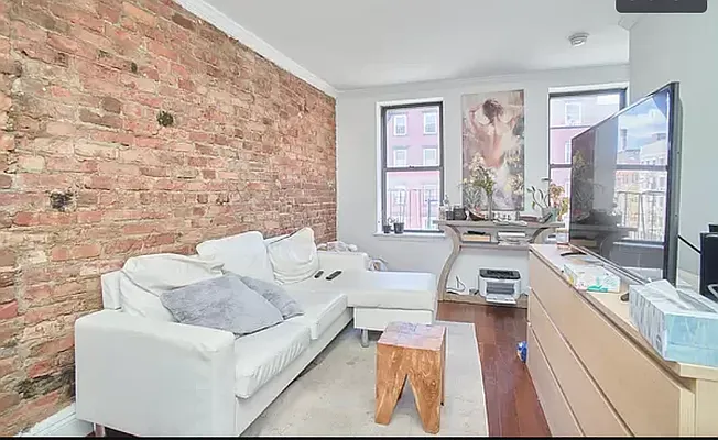 Rented by Living New York | media 18