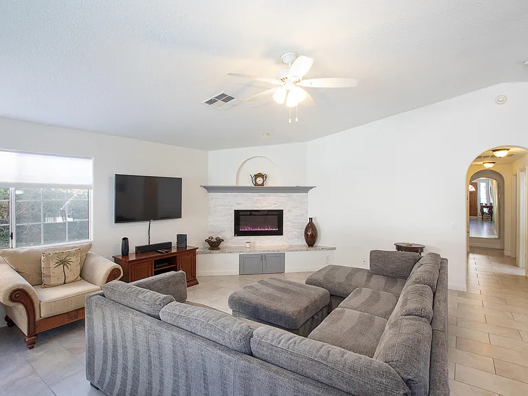 51880 Avenida Madero #51880 — Photo 12
