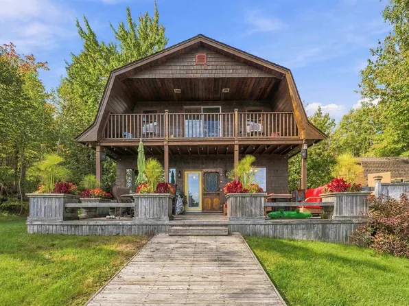 360 Birch Ln, Aylesford Lake, NS B0P 1C0