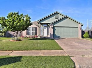 1205 W 117th St S, Jenks, OK 74037