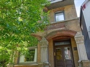 739 W Melrose St #CH1, Chicago, IL 60657