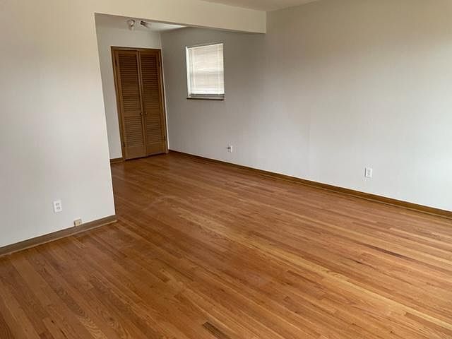 1st image of 9826 Glenmont Dr