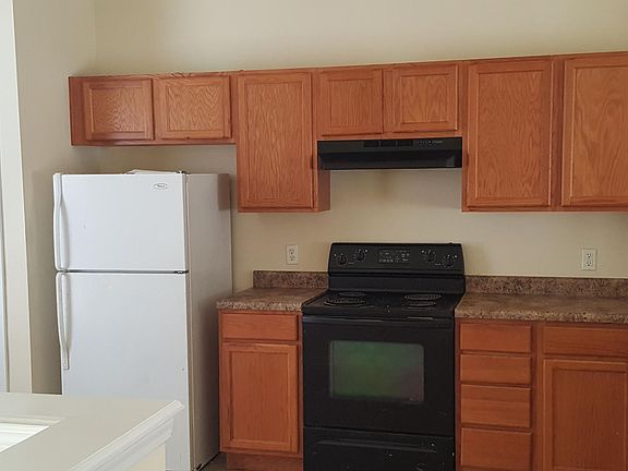 4th image of 514 John Sutherland Dr