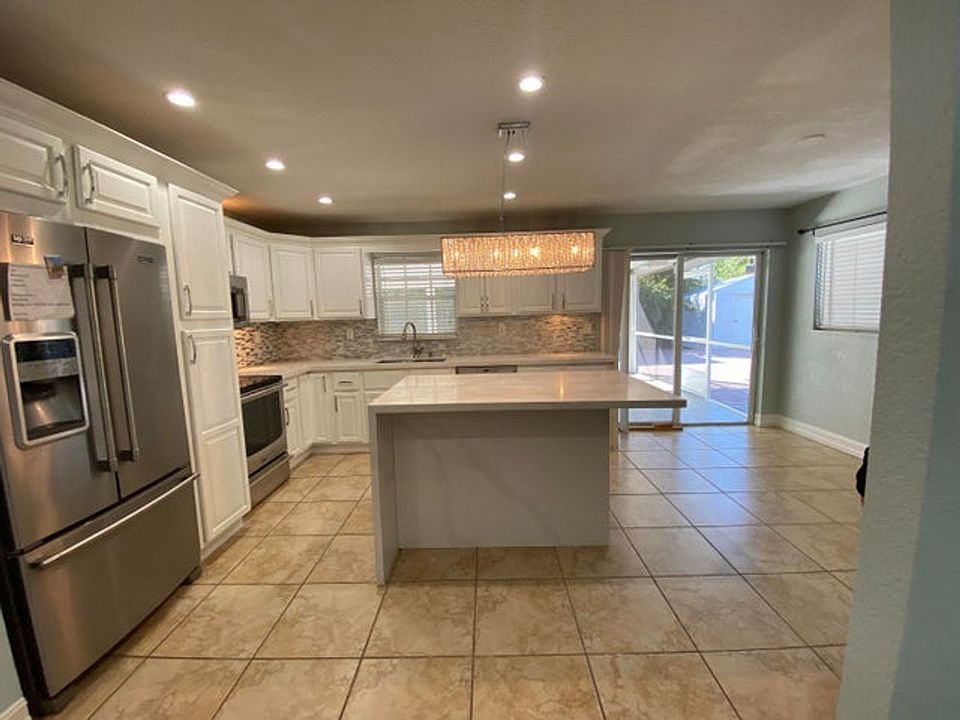 1st image of 3436 Housatonic Dr S