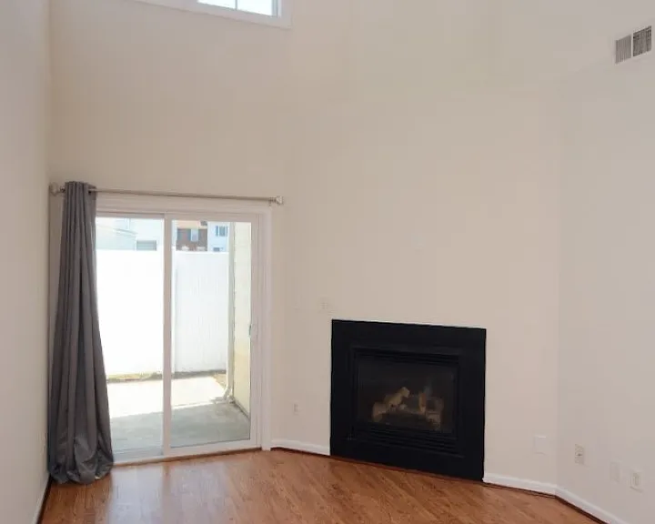 5062 Glen Canyon Dr — Photo 4