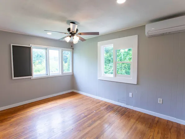 153 Wade Ln #153, Oak Ridge, TN 37830
