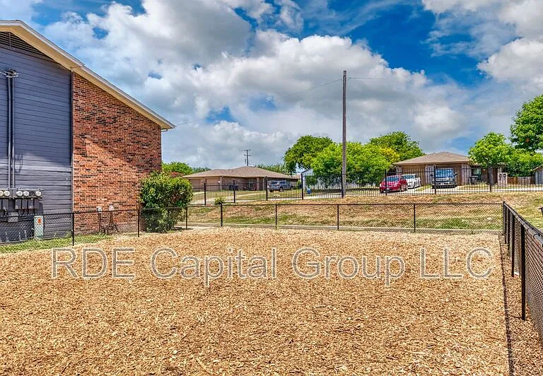 8045 W Elizabeth Ln #223 — Photo 19