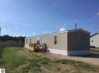 5193 W Mobile Trl, Traverse City, MI 49685