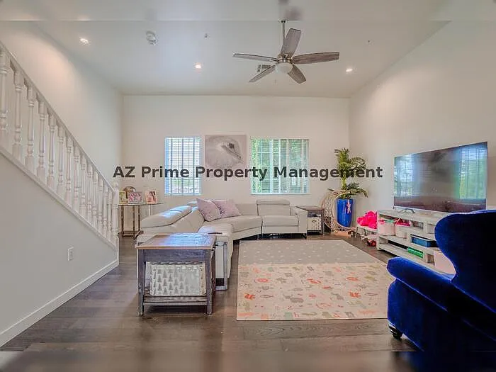 4438 N 27th St #4 — Photo 7