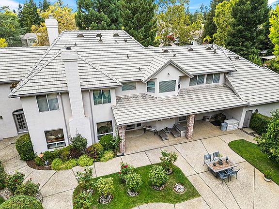 3rd image of 8708 Hammersmith Ln