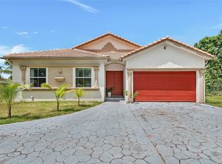18555 SW 216th St, Miami, FL 33170
