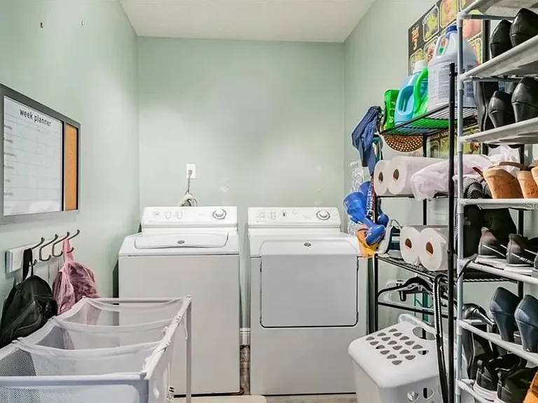 3409 Windy Wood Dr — Photo 23