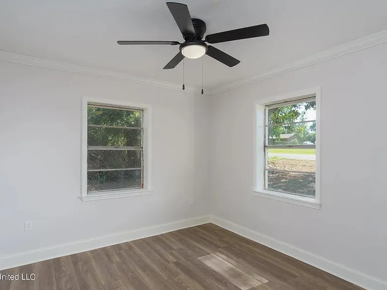 2432 Monroe Rd — Photo 8