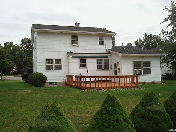 3rd image of 170 Pin Oak Dr