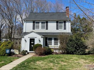22 Cleveland Rd, Wellesley, MA 02481