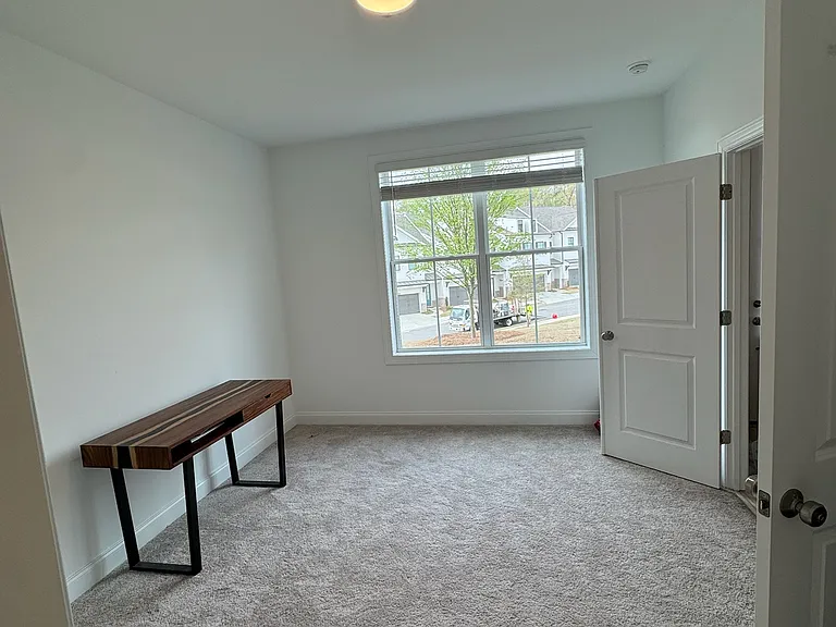 1117 Larkin Dr — Photo 7