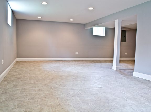 2nd image of 15358 Ellis Ave
