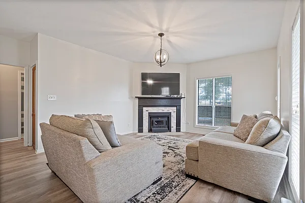 407 Christopher Drive - 1 — Photo 3