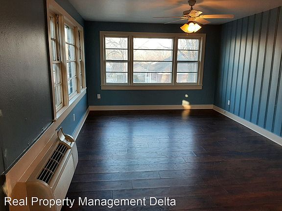 2nd image of 609 N Oak St APT B