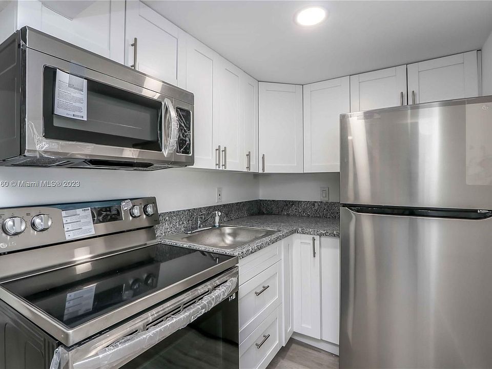 1st image of 1624 NW 17th Ln #4