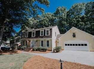1502 Foxhollow Rd, Greensboro, NC 27410