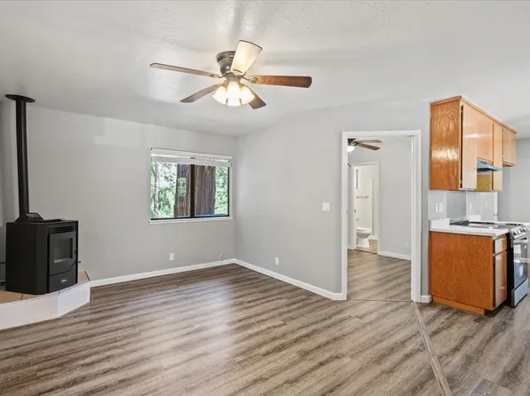 5293 Buckhorn Rd, Pollock Pines, CA 95726